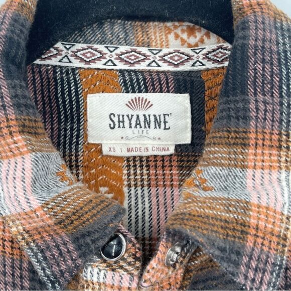 Shyanne Flannel  - Picture 2 of 8